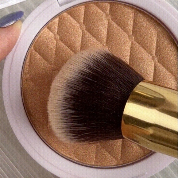 Seraphine Botanicals | Beaming Highlighter - Picture 2 of 6